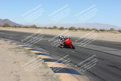 media/Dec-01-2025-Moto Forza (Mon) [[2daa91e15f]]/2-Intermediate Group/Session 4 (Turn 10 Inside)/